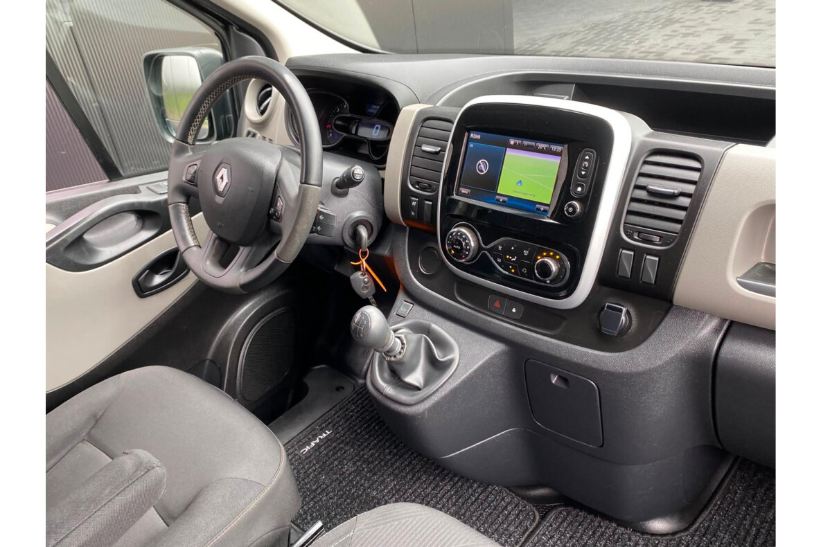 55127184-16.jpg