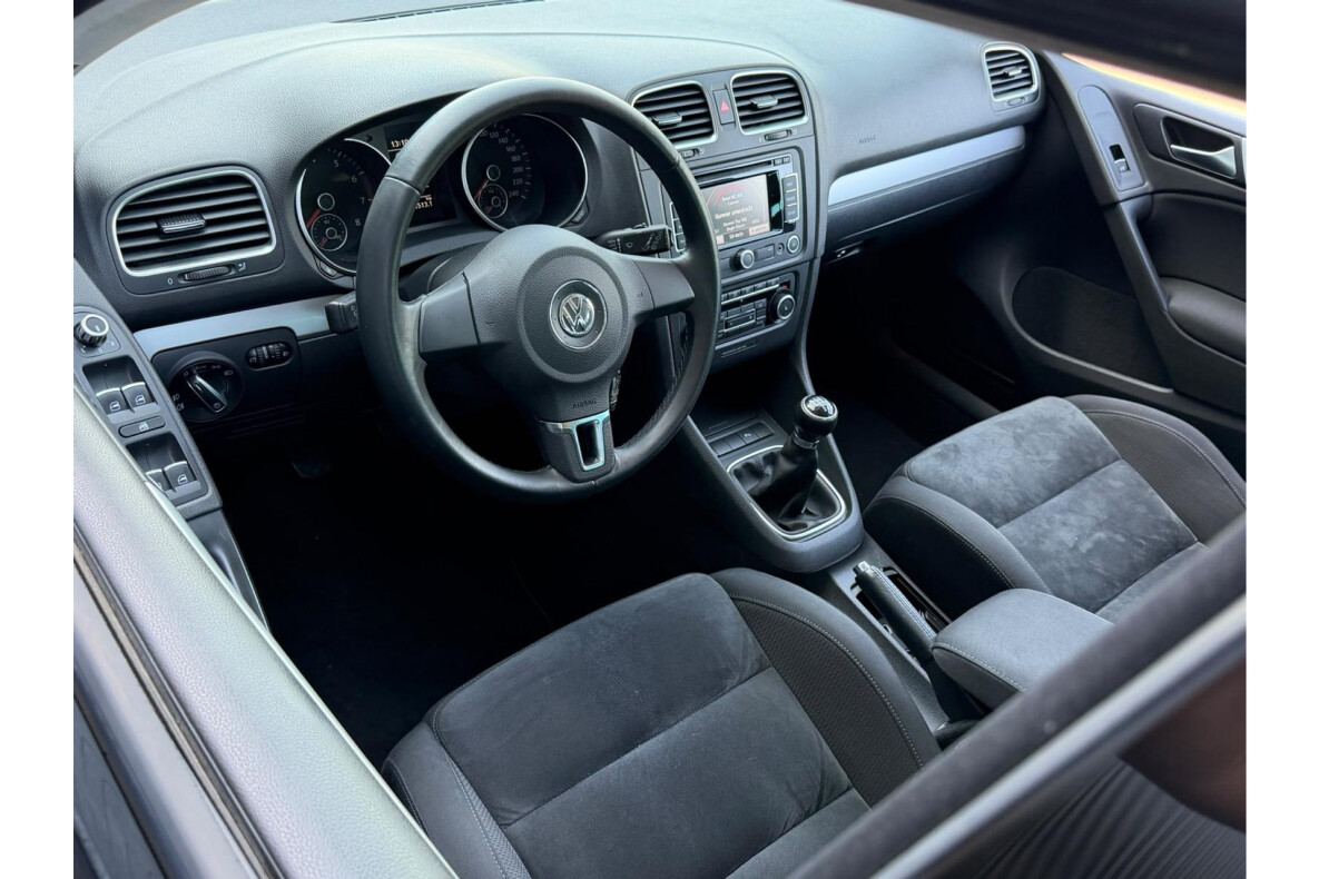 56536166-14.jpg