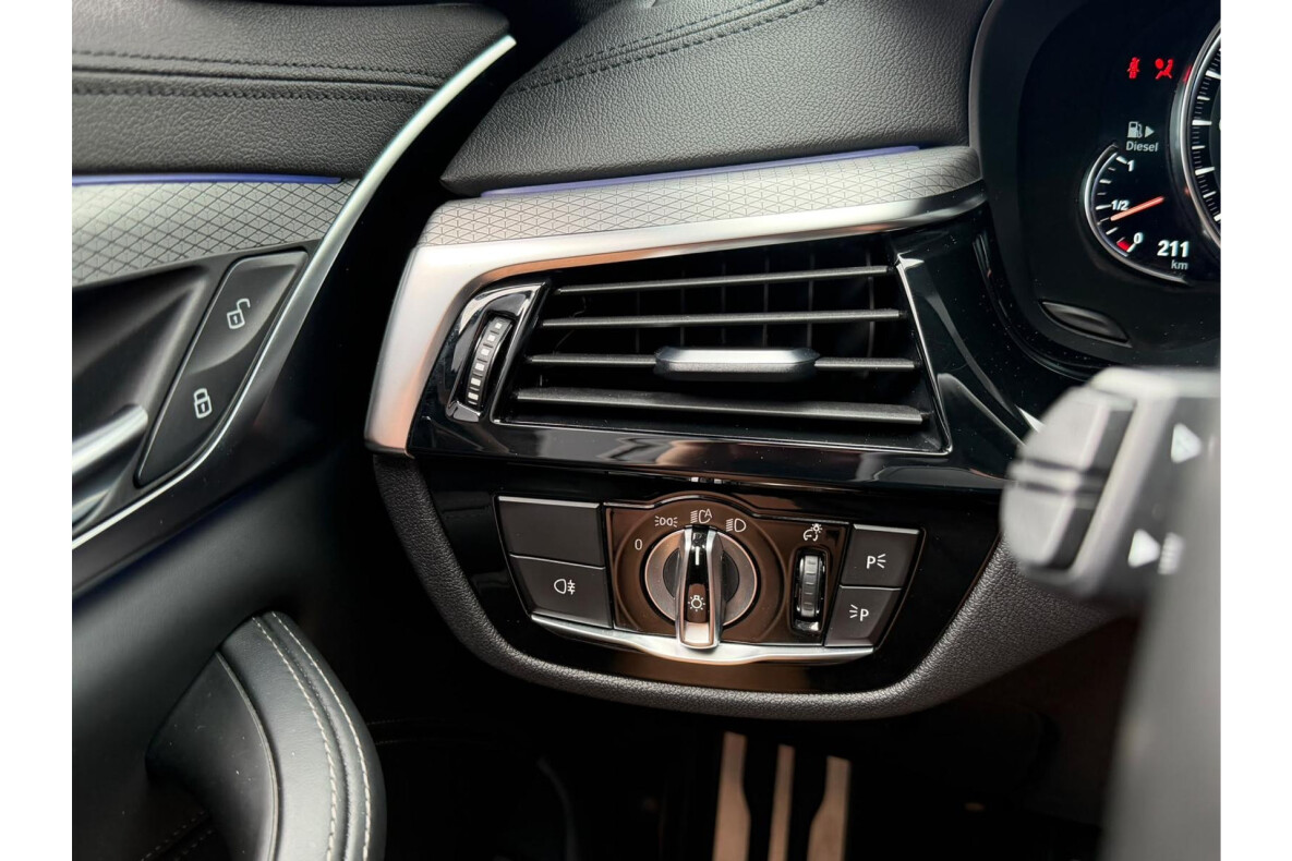 57493421-22.jpg