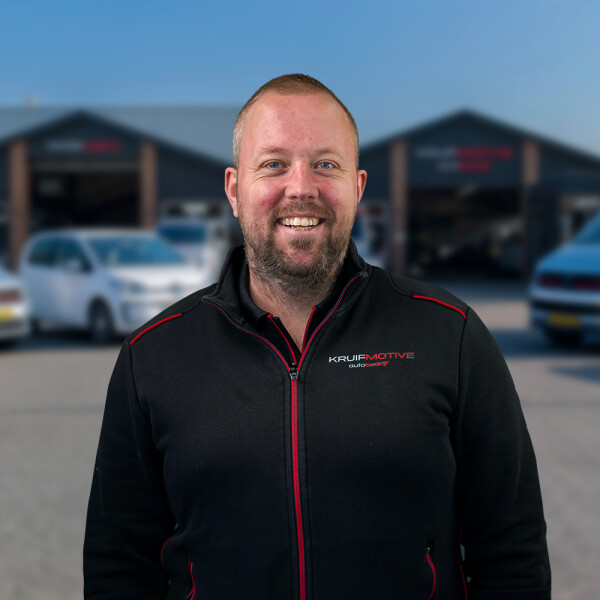 2025-04-28_KMV_portret-website-1
