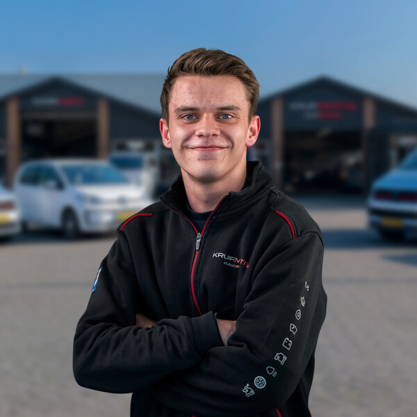 2025-04-28_KMV_portret-website-3