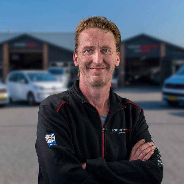 2025-04-28_KMV_portret-website-5