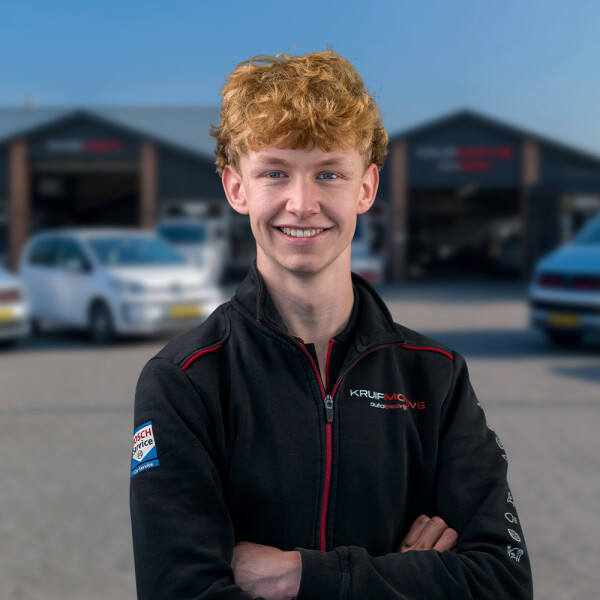 2025-04-28_KMV_portret-website-10